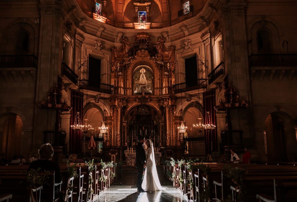 boda en basílica santa maría elche