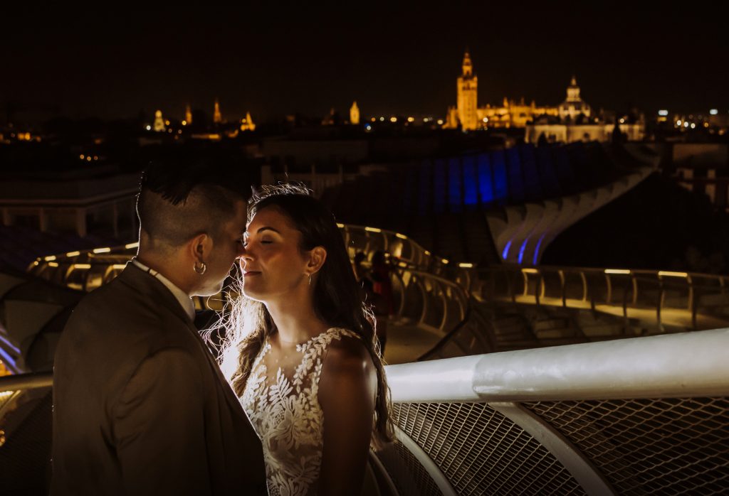 vistas de la giralda desde las setas de sevilla